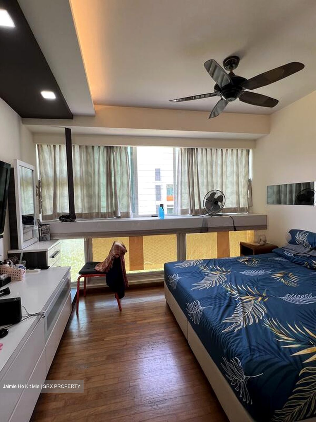 The Esparis (D18), Condominium #520135501